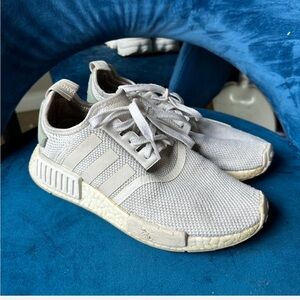 White adidas nmd r1 sneakers | size women’s 6.5